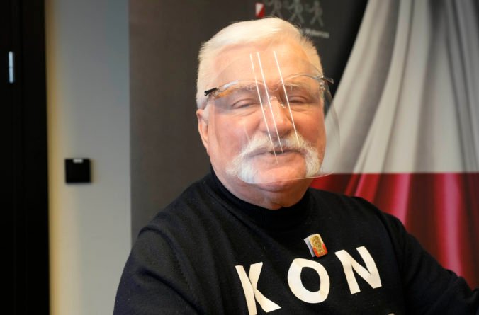 Bývalý poľský prezident a hlasný kritik súčasnej vlády Lech Wales sa nakazil koronavírusom