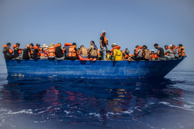 Neďaleko Kanárskych ostrovov našli čln s migrantmi, cestu neprežila žena s deťaťom