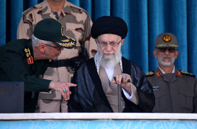 Duchovný vodca Chámeneí verejne odsúdil masívne protesty, viní z nich USA a Izrael (foto)