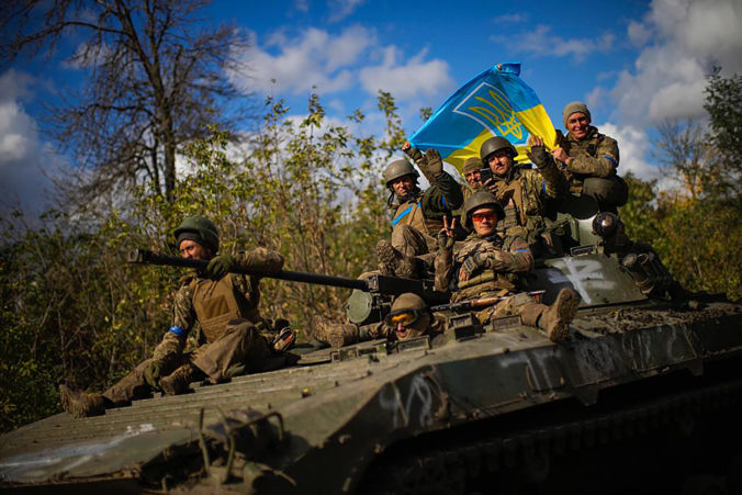 Ukrajinská armáda úspešne napreduje v Chersonskej, Charkovskej aj Luhanskej oblasti a oslobodzuje obce