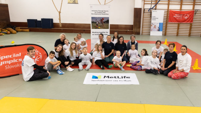 MetLife si po dvoch pandemických rokoch opäť zašportoval s deťmi zo Špeciálnych olympiád Slovensko