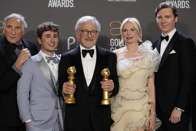 Zlatý Glóbus nezískal Avatar ale Spielberg a Duchovia Inisherinu, cenu má aj Costner a Zendaya (foto)