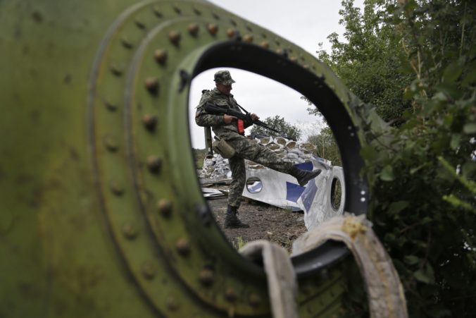 Rusko posilňuje jednotky na Donbase. Neexistujú náznaky mierového rokovania, tvrdí Stoltenberg