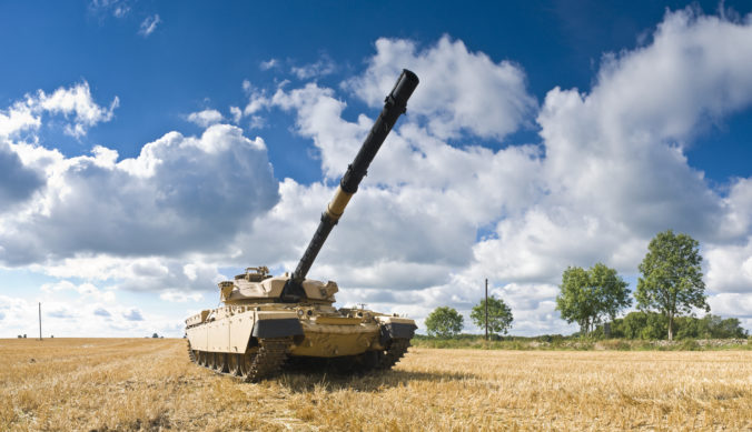 Kedy sa britské tanky dostanú na frontovú líniu Ukrajiny? Ben Wallace upresnil termín dodania