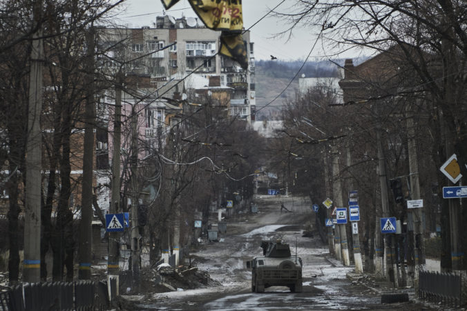 Počas ruských útokov v Doneckej oblasti na Ukrajine zahynuli štyria civilisti, traja z nich prišli o život v Bachmute