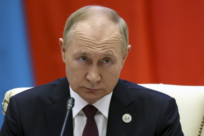 Príjmy Ruska medziročne klesli o tretinu, deficit bol 1,77 milióna rubľov