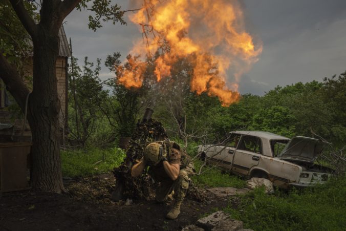 Ukrajinské straty v Bachmute sú 7,5-krát nižšie ako ruské, tvrdí Danilov
