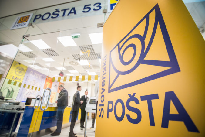 Slovenská pošta po začiatku vojny zamestnala desiatky Ukrajincov, stále ponúka prácu pre utečencov