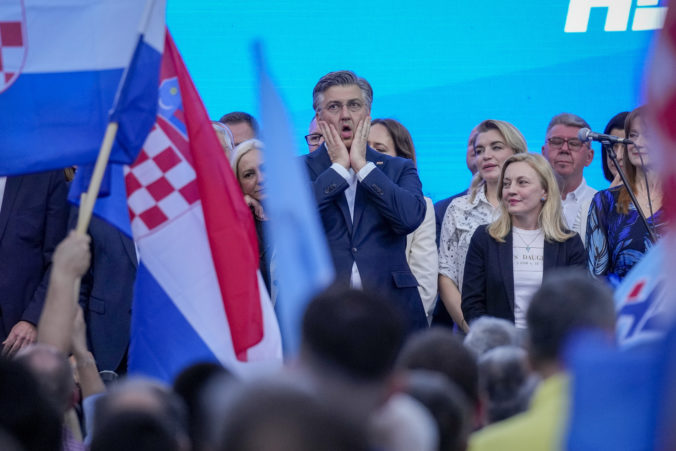 V Chorvátsku sa konajú predčasné parlamentné voľby, krajine hrozí možný maďarský či slovenský scenár