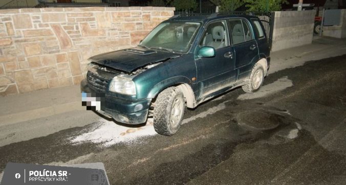 Opitý muž sa pokúsil ukradnúť auto v obci Krivany, pri krádeži zdemoloval areál miestnej firmy (foto)