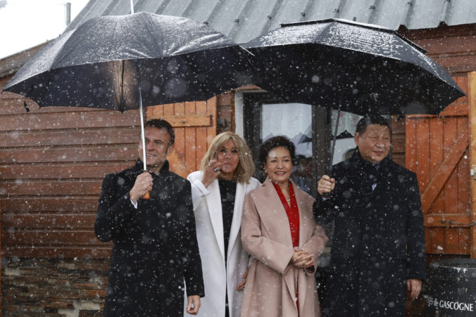 Macron vzal Si Ťin-pchinga do Pyrenejí, kde ako dieťa trávil čas u babičky (foto)