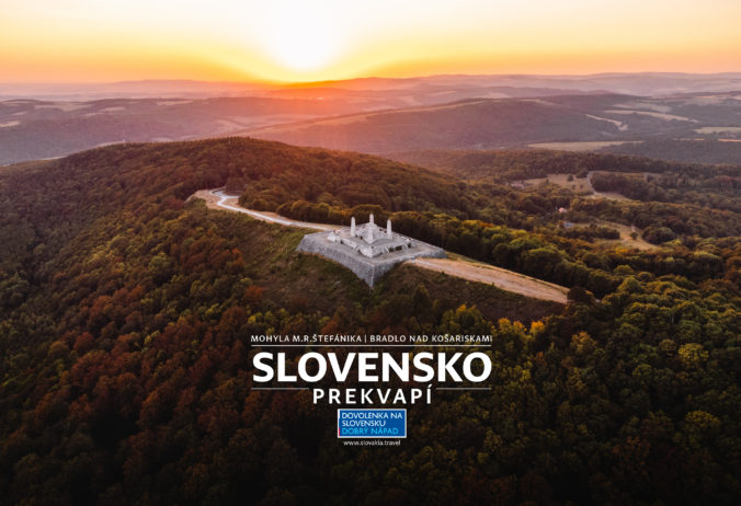 Štefánikov príbeh láka na turistické miesta tisícky ľudí zo Slovenska aj zo zahraničia