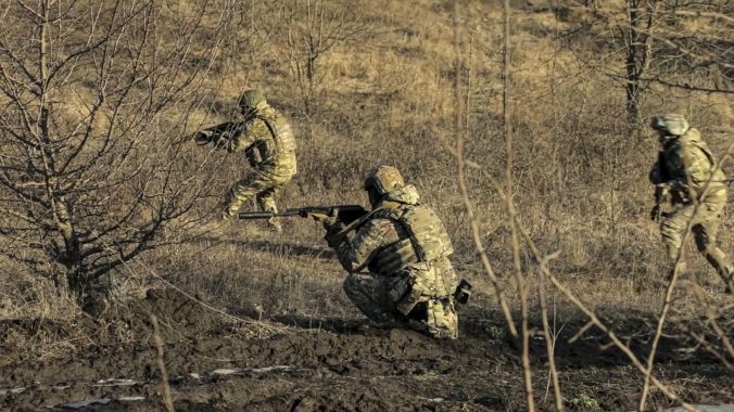 Je len otázkou času, kedy Rusi dobyjú mesto Čašiv Jar, tvrdí vojenské spravodajstvo Ukrajiny