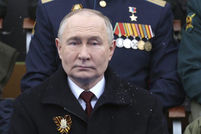 Putin počas vojenskej prehliadky ku Dňu víťazstva opäť útočil na Západ, obvinil ho z podnecovania konfliktov (foto)