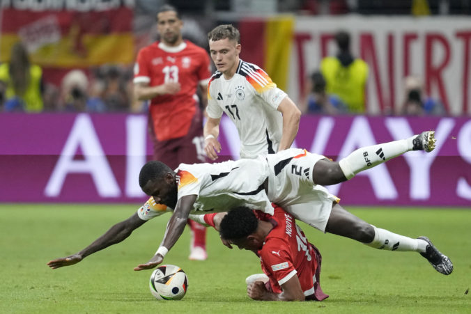 Nemcom sa na ME vo futbale zranil obranca Rüdiger, nad jeho štartom v osemfinále visí otáznik