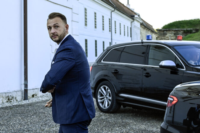 luxusné mercedesy budú dokumentovať dopravné nehody