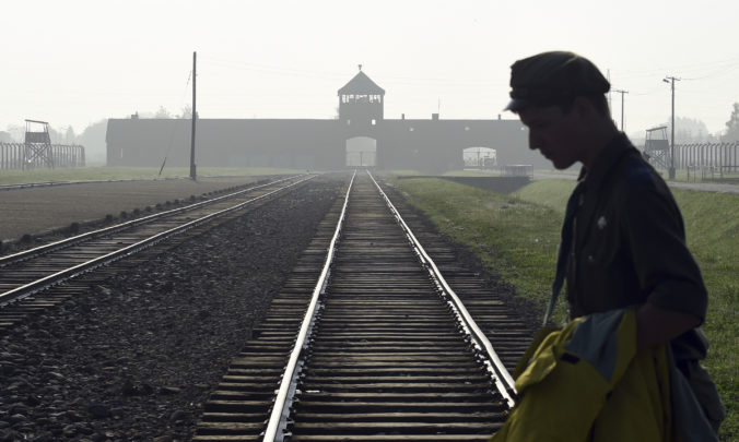 poland holocaust law 75069 8fb4cc9ccc1c4d34bd2deac2324f5106 676x405 169345.jpg