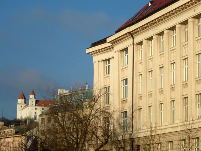 1452352 10151843124608285 573945420 n 676x507 169889.jpg