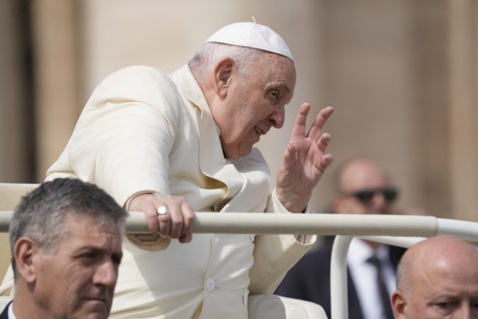vatican pope palm sunday 00847 676x451 171039.jpg