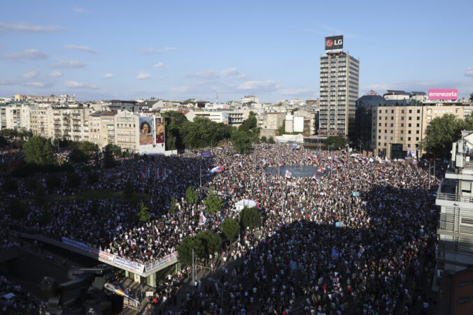serbia protest 16201 676x451 176089.jpg