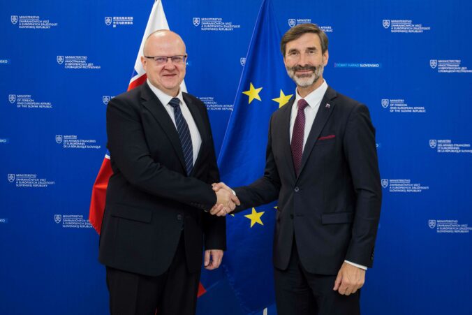 686baf35aac46192806180 676x451 176740.jpg