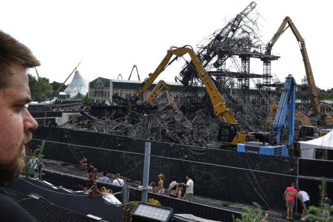 belgium festival fire 65820 676x451 177562.jpg