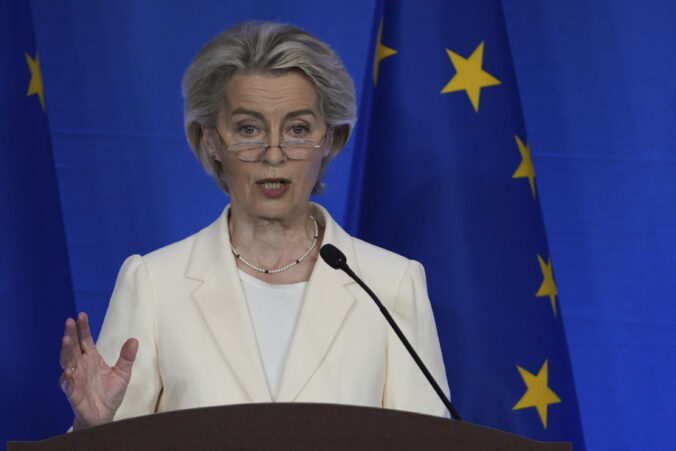 china eu 14561 676x451 178010.jpg