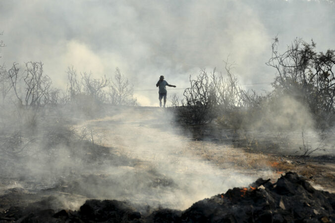 cyprus wildfire 09122 676x451 177965.jpg