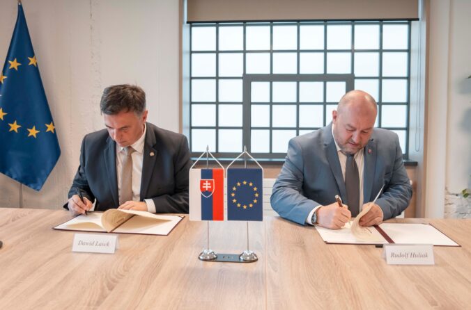 huliak 676x446 176419.jpg