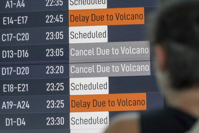 indonesia volcano 31718 676x451 176744.jpg