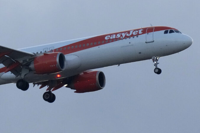 portugal easyjet 97993 1 676x451 178208.jpg