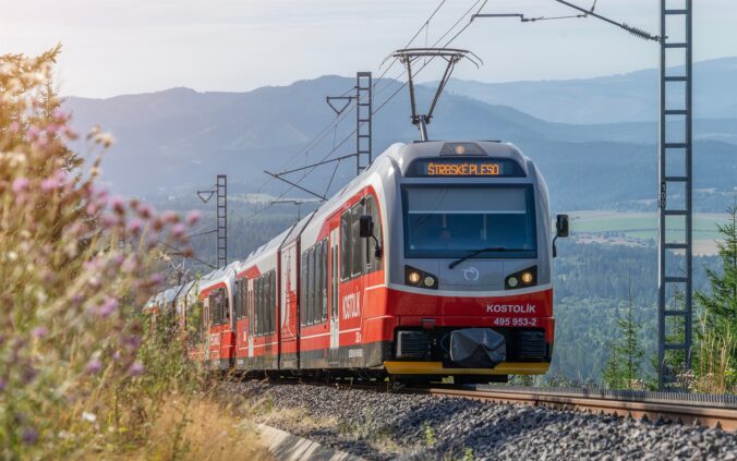 zssk od soboty 12. jula 2025 zavedie dalsich 12 posilovych vlakov na linke ozubnicovej zeleznice strbastrbske pleso 676x423 177021.jpg