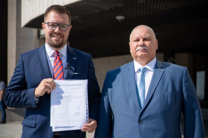 simko sitkar 676x451 180101.jpg