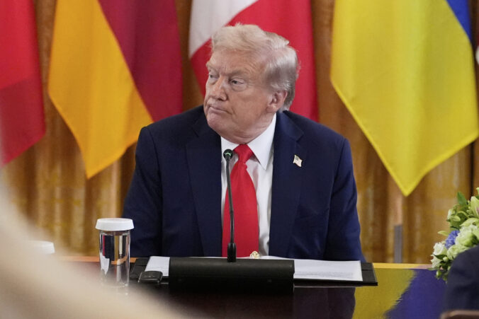 trump russia ukraine war 30889 676x451 180014.jpg