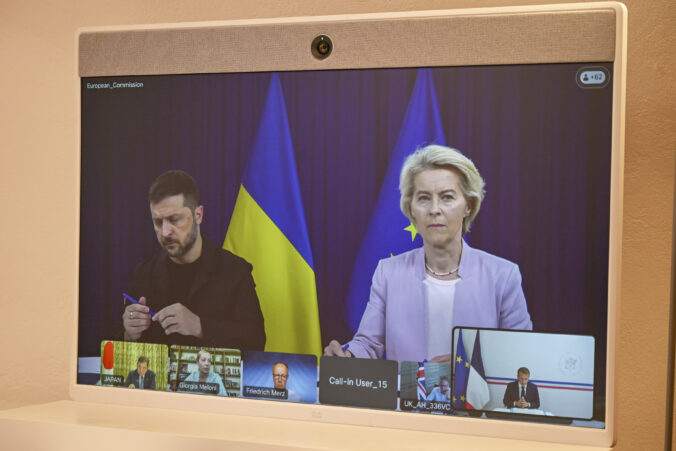 volodymyr zelenskyj ursula von der leyen 676x451 179732.jpg
