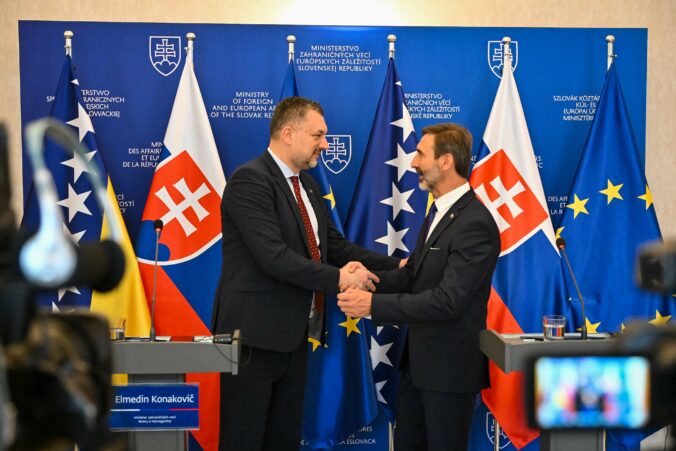 565884783 1125681279724696 696400464643527026 n 676x451 184752.jpg