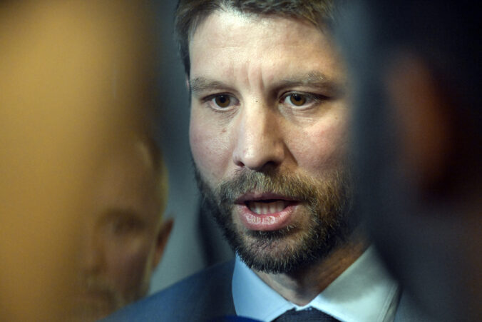 678f94eab7a4a188560437 676x451 184805.jpg