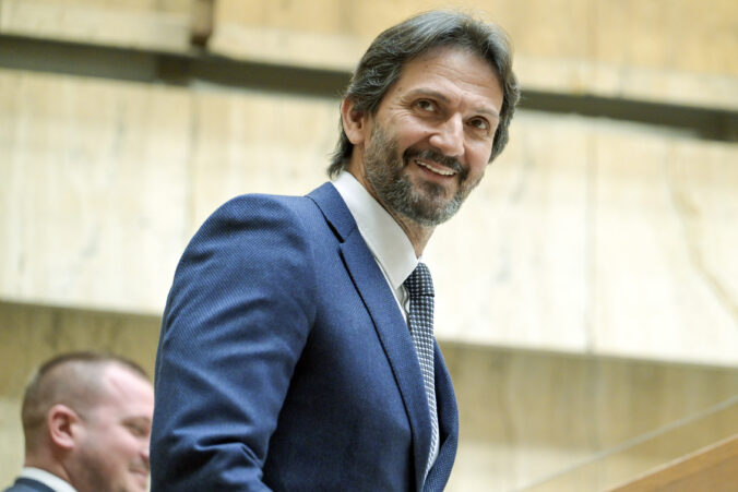 67b5c34b86a68599074347 676x451 184327.jpg