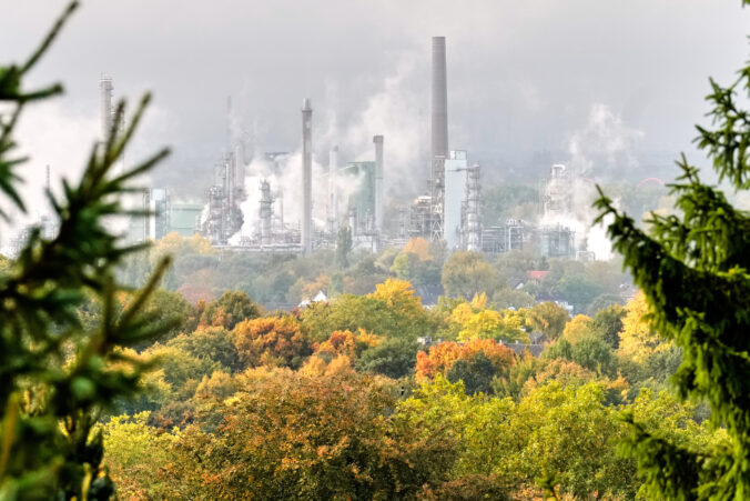 germany economy 93461 676x451 185380.jpg