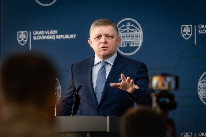 premier robert fico smer sd. 2 676x451 184903.jpg