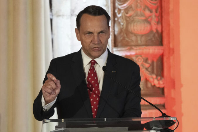 rubio lech walesa solidarity prize 71839 676x451 184723.jpg