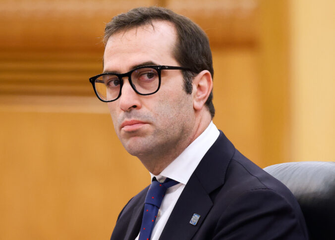 china spain 25662 676x485 186972.jpg