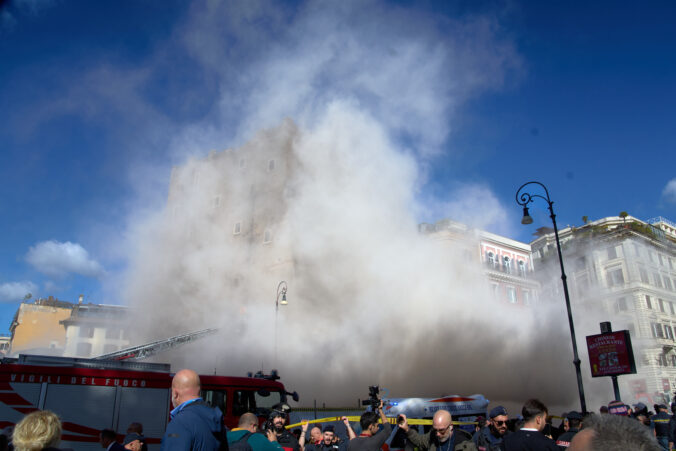 italy medieval tower collapsed 43436 676x451 185628.jpg