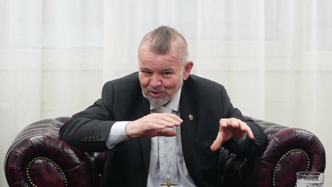 konstrukter majitel a riaditel zbrojarskej tovarne grand power jaroslav kuracina pocas rozhovoru pre sita 676x380 187883.jpg