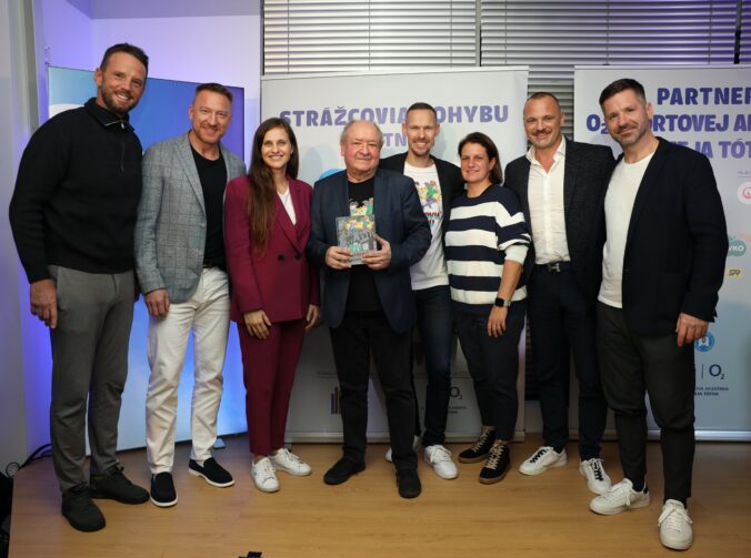 2025 h r n c r i k o v a foto krst knihy 14 676x503 188051.jpg