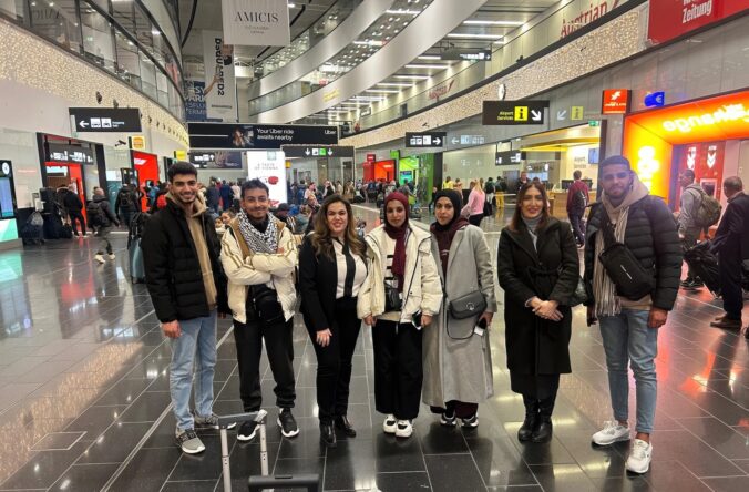 694442db00f58884386890 676x444 189606.jpeg