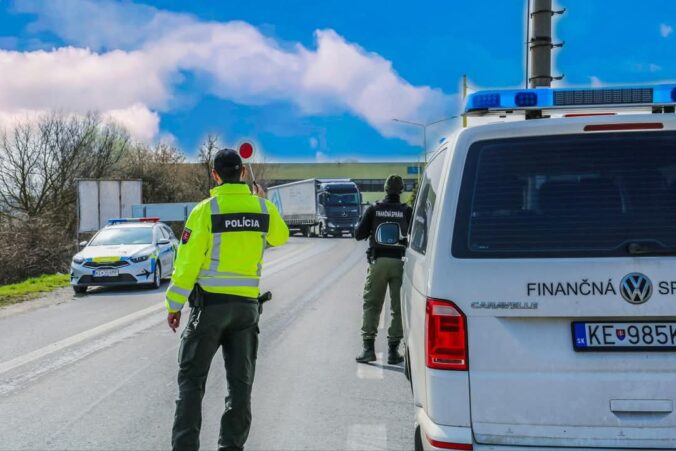 fb img 1743265742057 676x451 191178.jpg