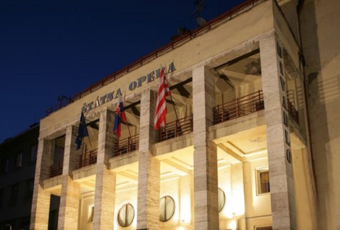 opera 676x457 191072.jpg