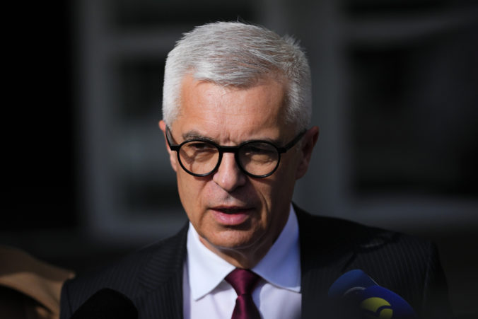 slovakia presidential election 16466 676x451 191923.jpg