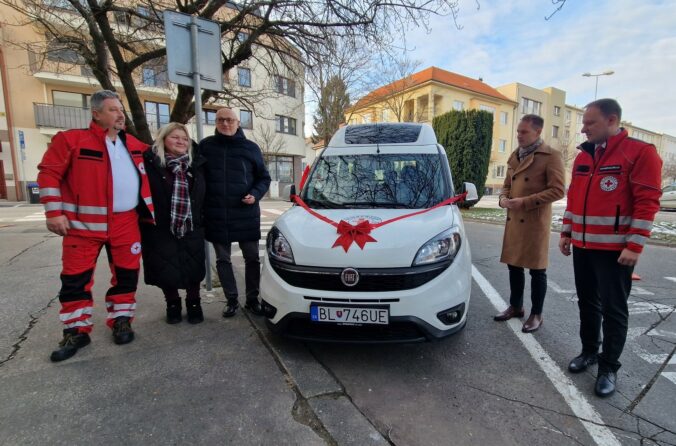 taxik 676x446 191028.jpg